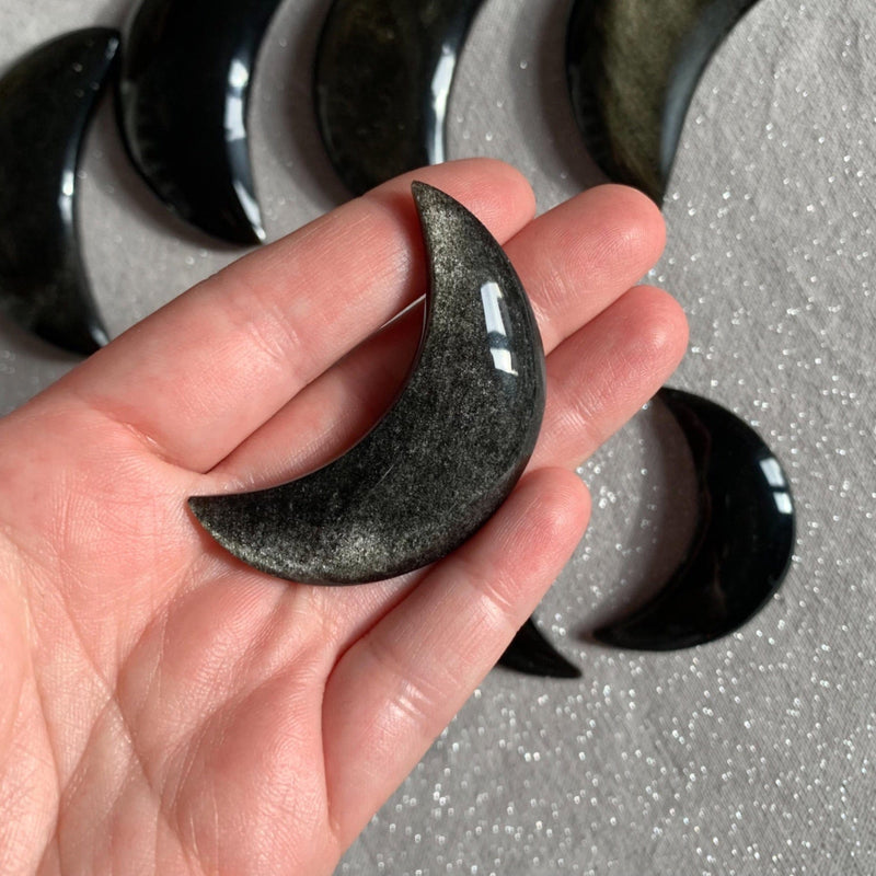 pierre naturelle en obsidienne argentée en forme de croissant de lune