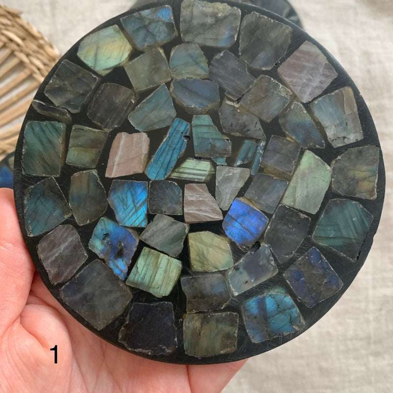 pierres naturelles de labradorite-vertus en lithothérapie